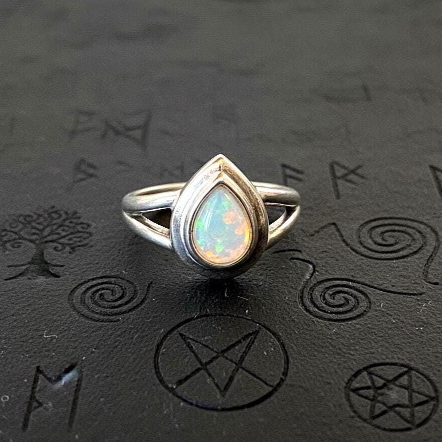 Opal Ring - Clean