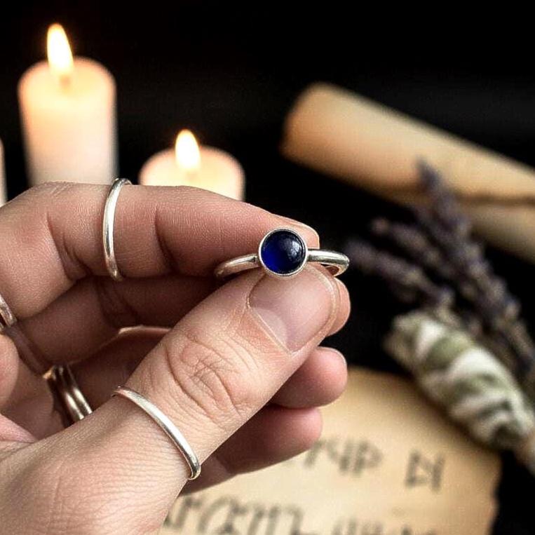 Sapphire Ring - Hand holding (corrected)