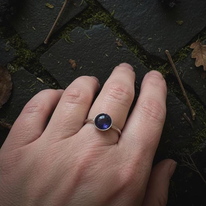 Iolite Ring - Style 4 (round)
