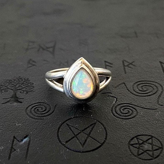 Opal Ring - Clean