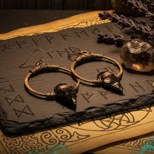 Black obsidian arrowhead earrings on copper hoops - Ancient mystical style 3